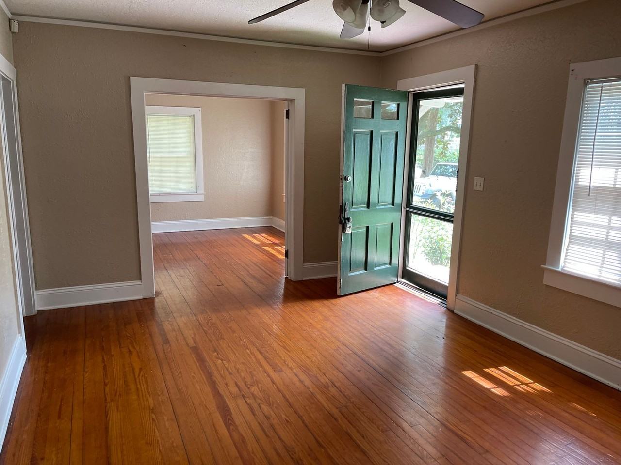 1226 N Duval St - Photo 4 of 13