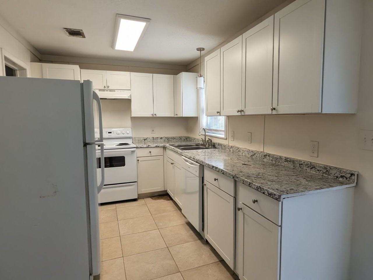 121 Rue Max St - Photo 7 of 14