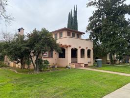 featured image of 204 W 23rd St