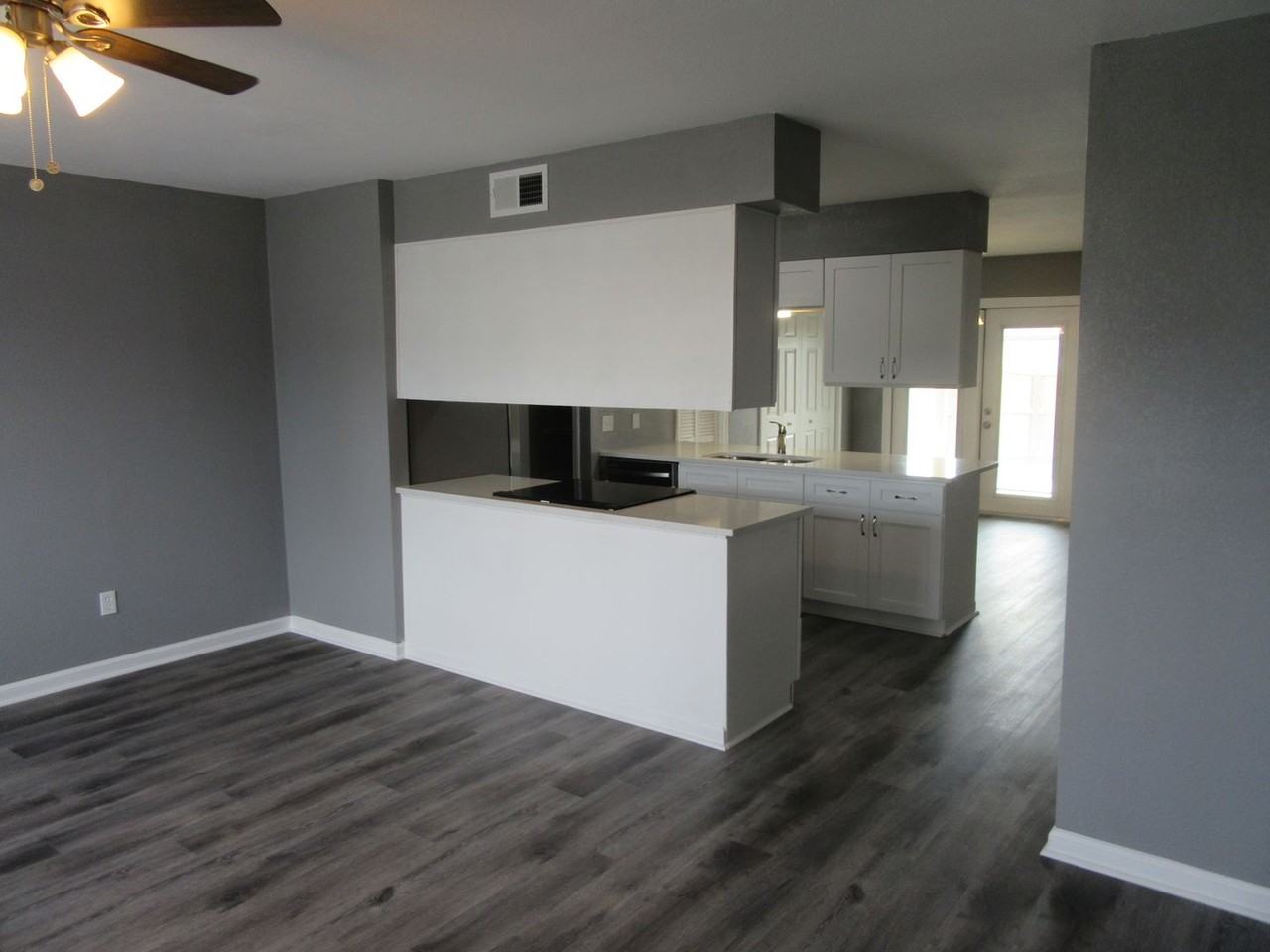 134 Parker Village Cir - Photo 4 of 30