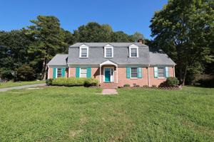 featured image of 1519 Chauncey Ln