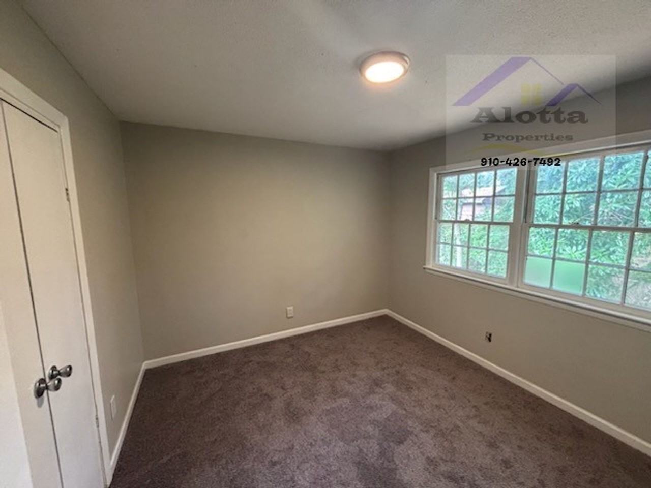 4208 S Dowfield Dr - Photo 3 of 8