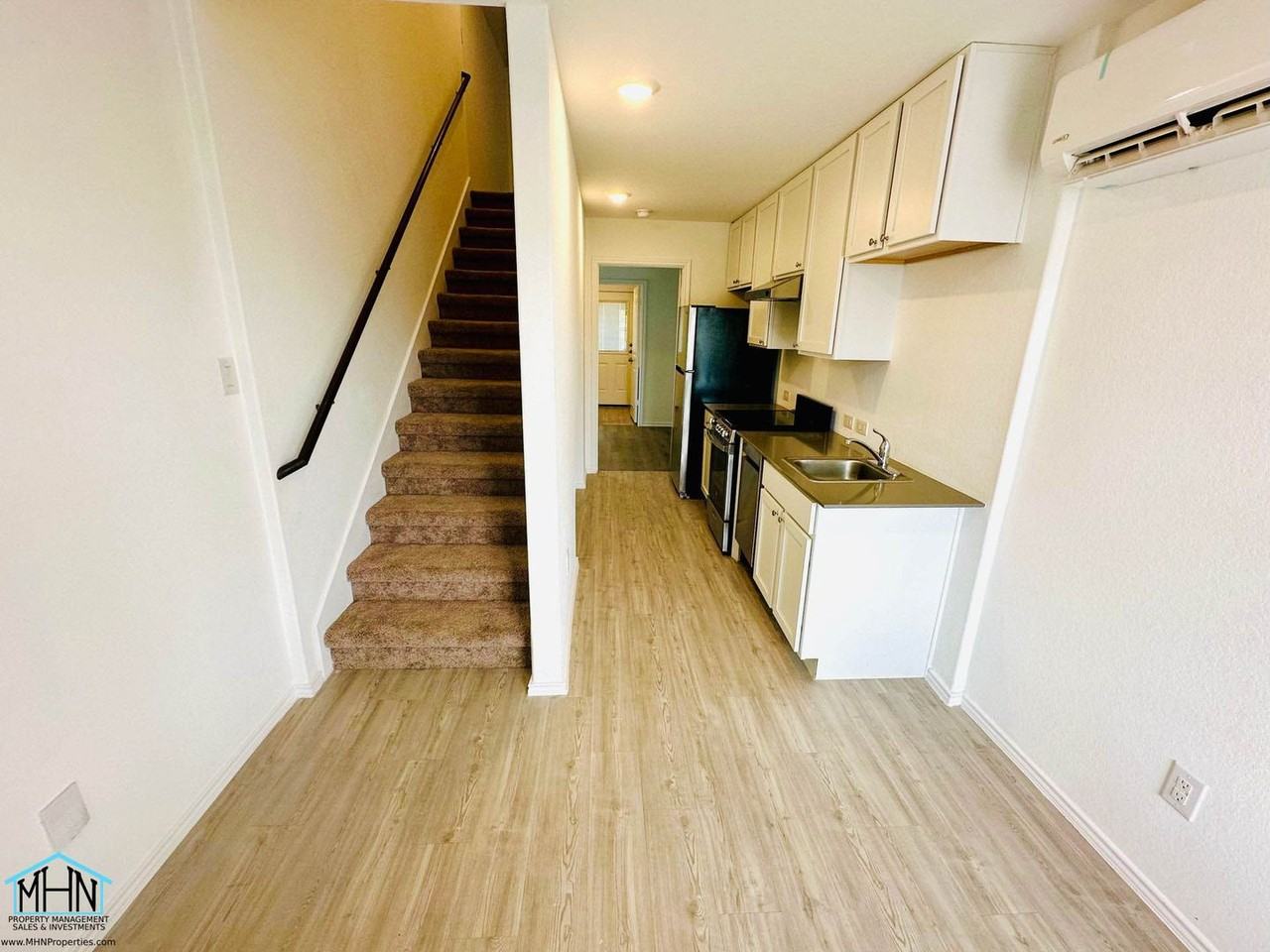 7032 Elm Cove - Photo 2 of 21