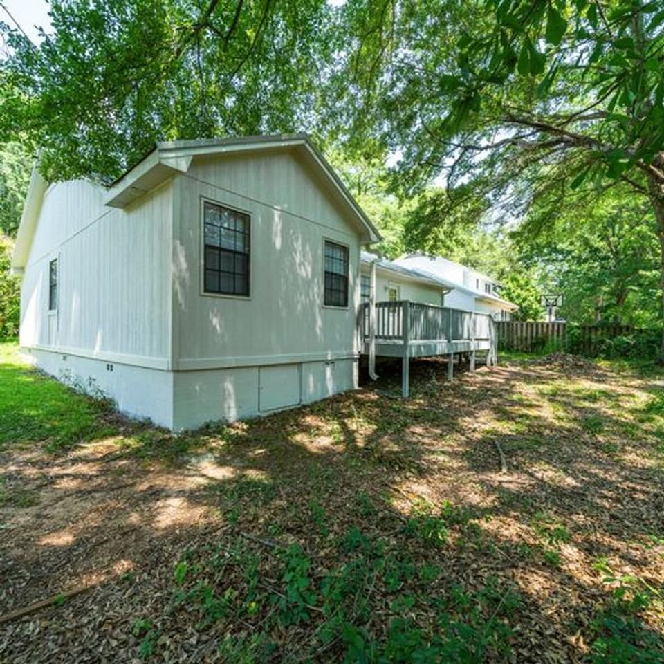 311 7th Street Northwest - Photo 3 of 14