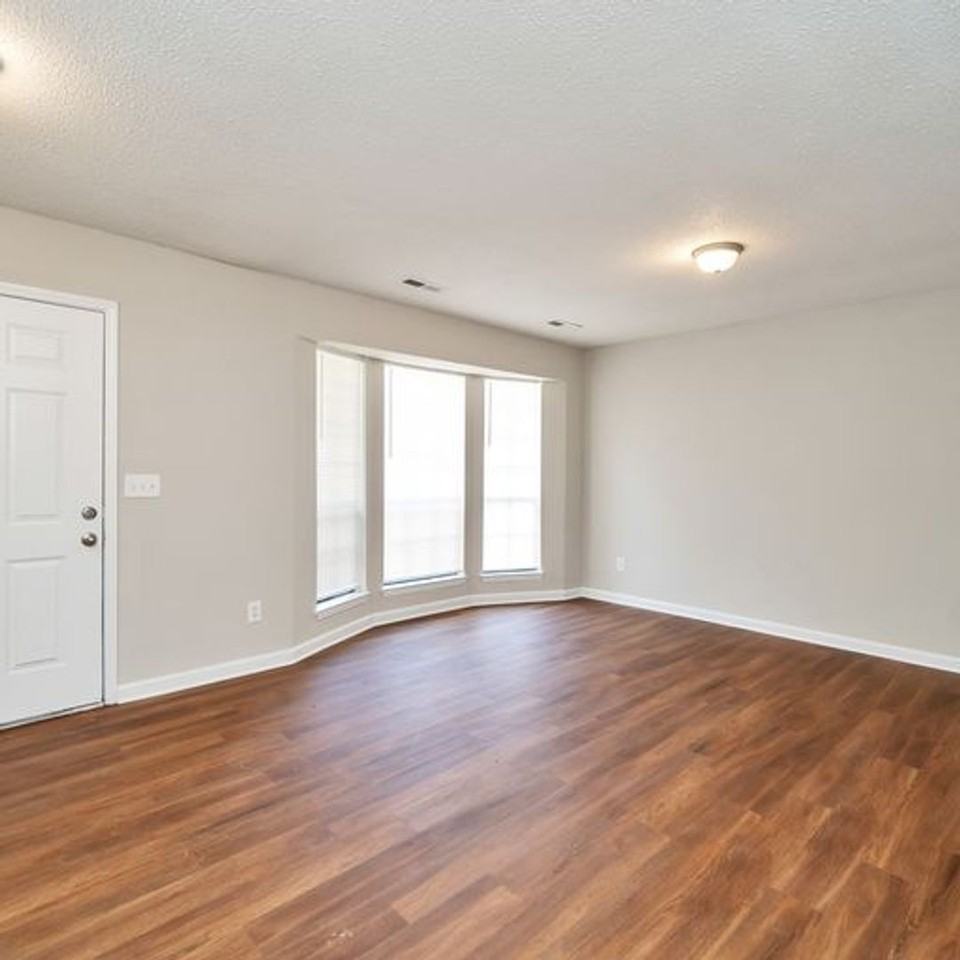 311 7th Street Northwest - Photo 6 of 14