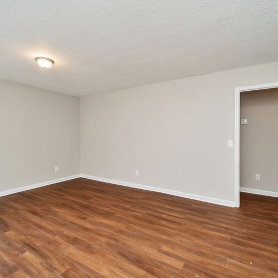 311 7th Street Northwest - Photo 7 of 14