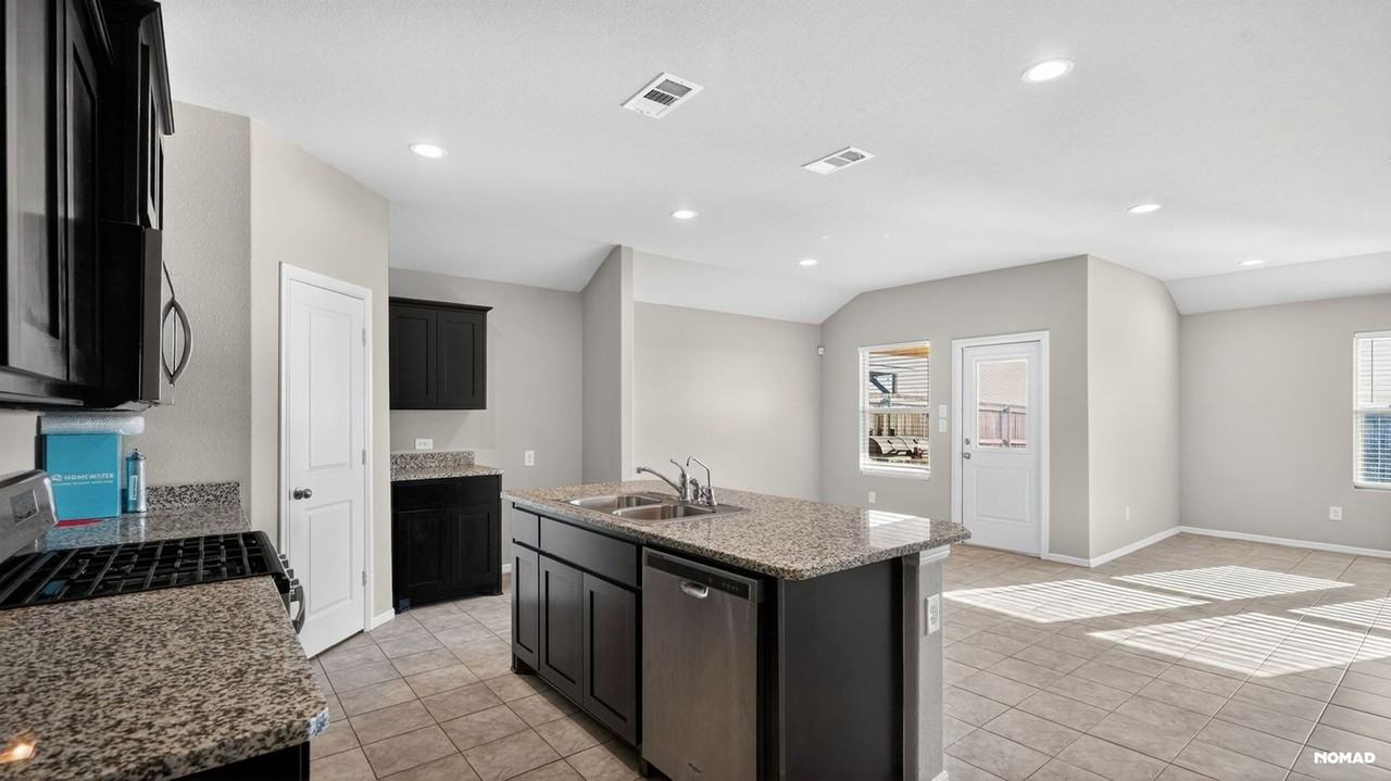 7004 Buckwheat Road - Photo 3 of 21