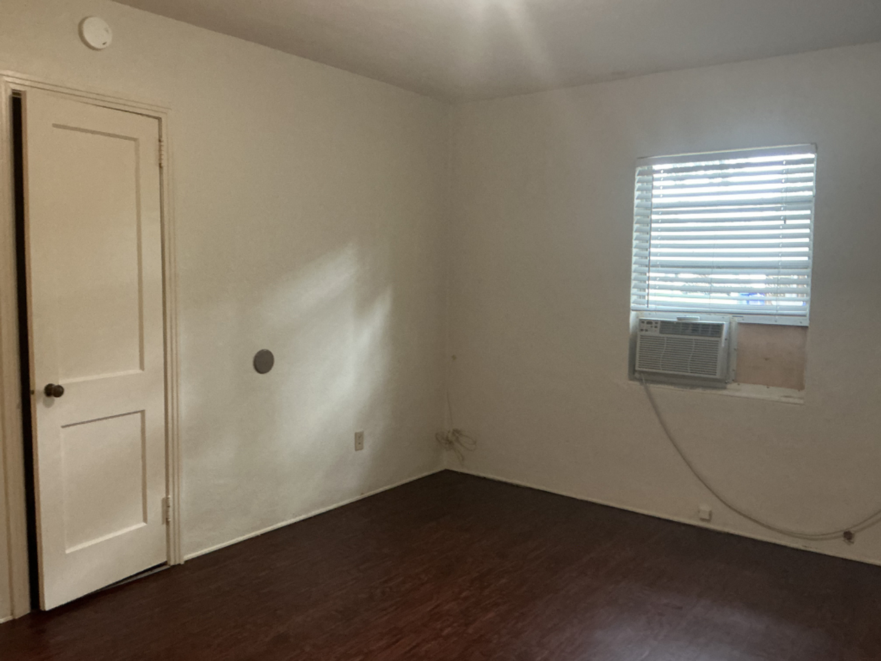 446 Francis Blvd - Photo 5 of 12