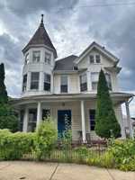 featured image of 1116 Main St