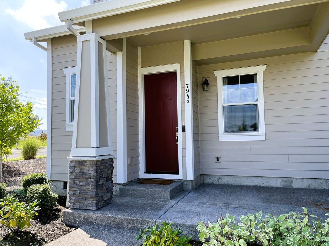 7945 Se Roaring Ln - Photo 2 of 41