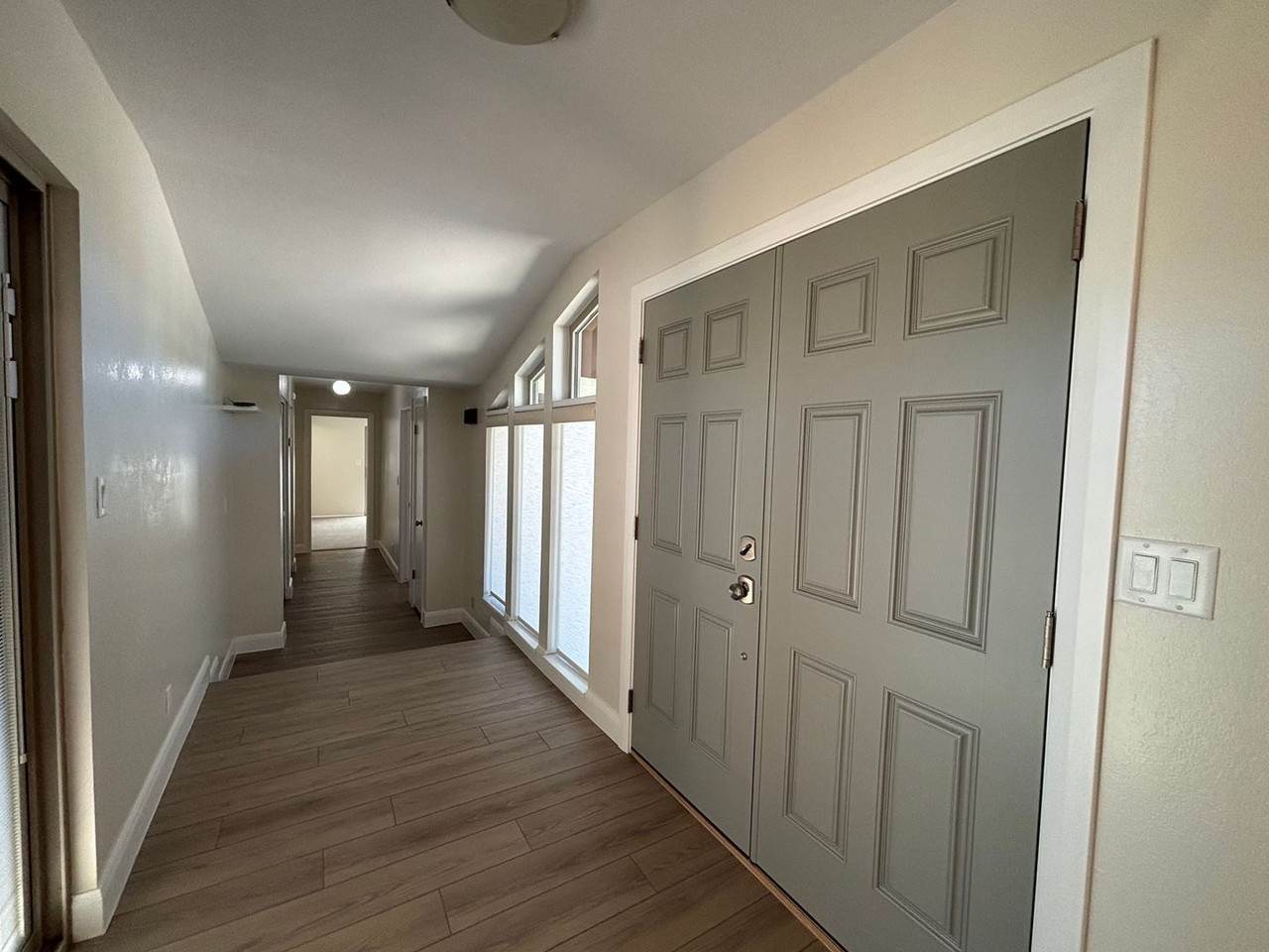 3605 Pomegranate Way - Photo 7 of 42
