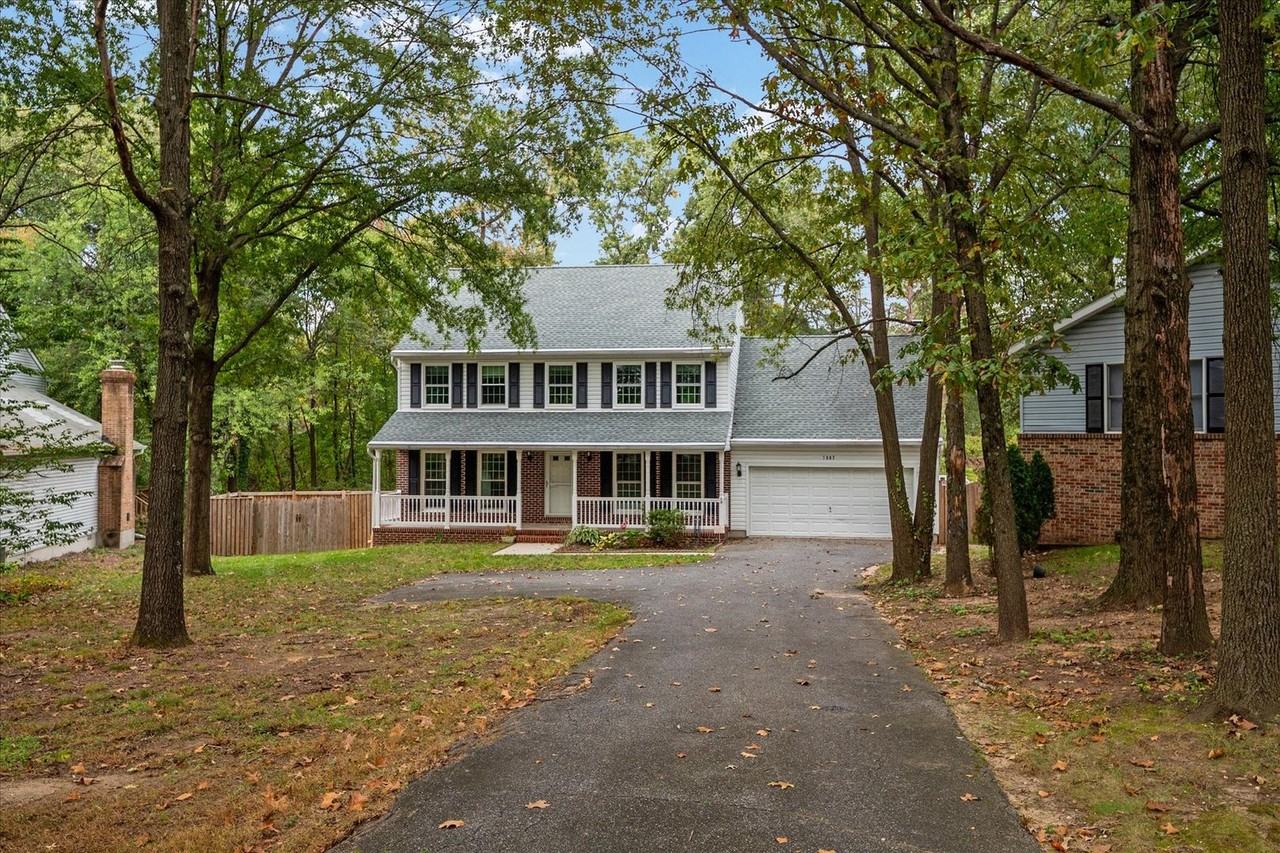 7907 Poplar Grove Rd - Photo 2 of 41