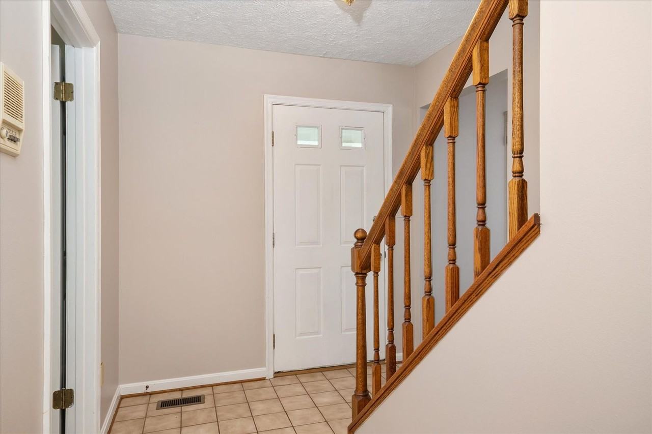 7907 Poplar Grove Rd - Photo 5 of 41