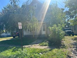 featured image of 323 W 25th St