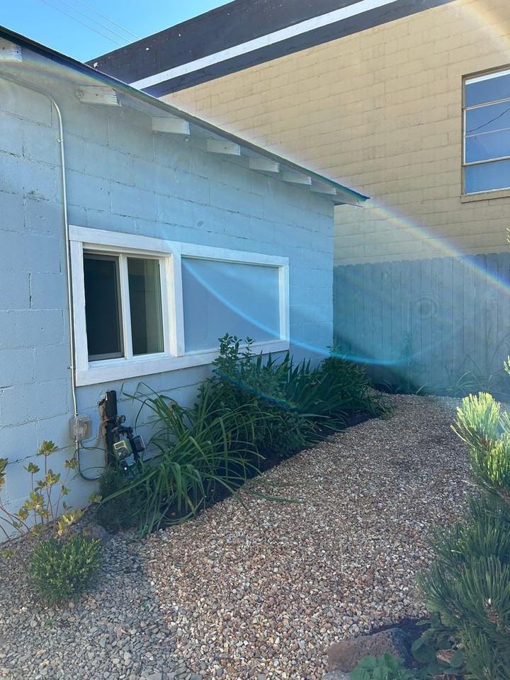 218 Sw 7th St - Photo 3 of 12