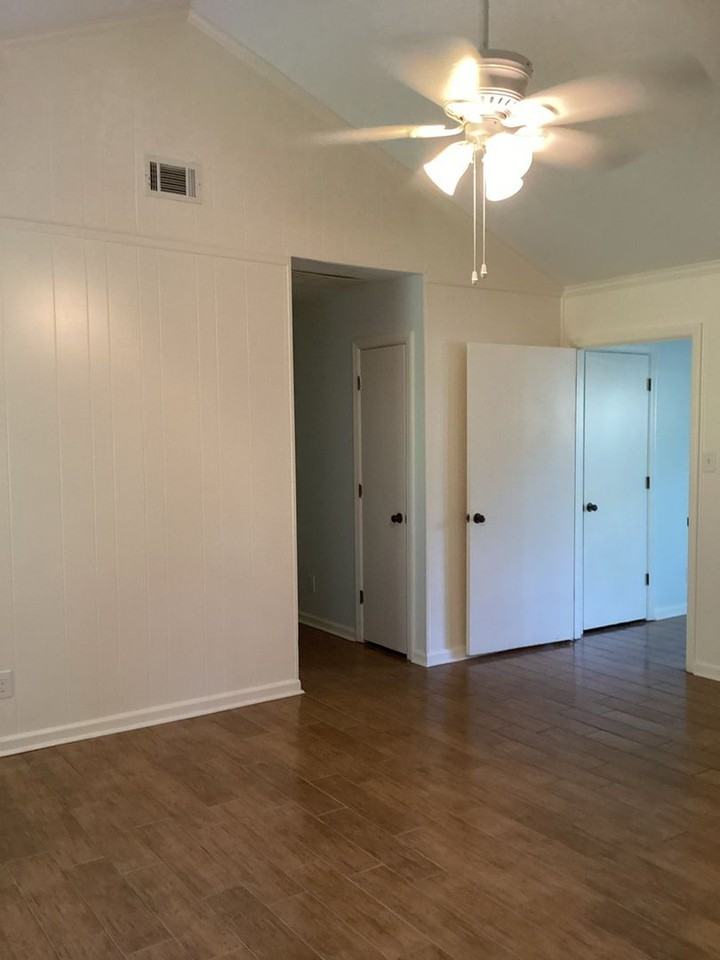 108 Steerforth Rd - Photo 7 of 19