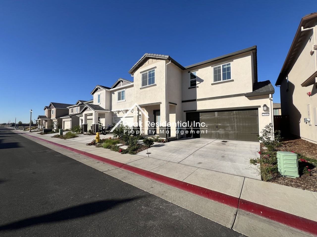 2808 Bedell St - Photo 2 of 25