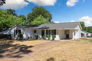 1860 Brookhaven Dr - Photo 1 of 1