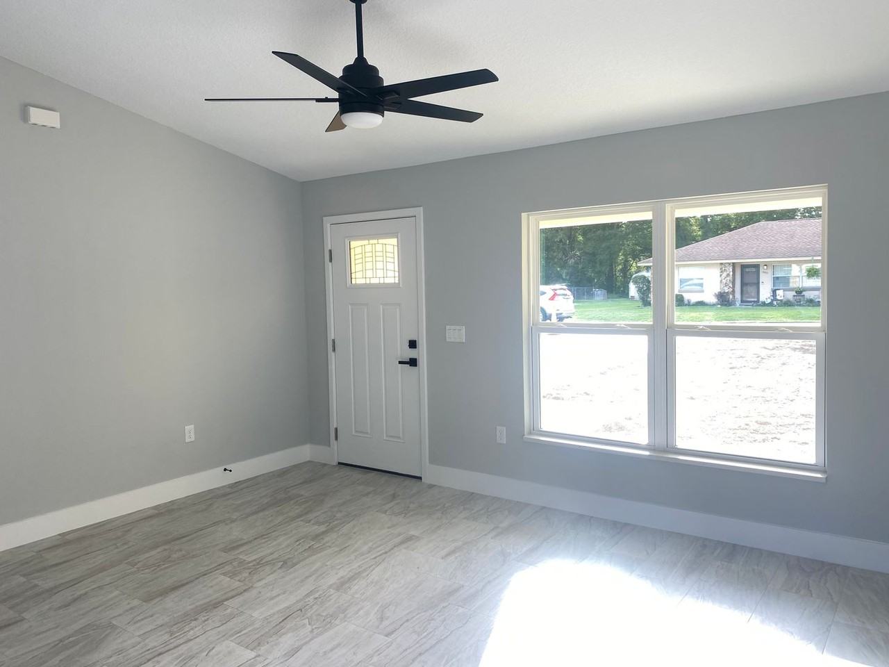 13679 Se 52nd Ct - Photo 2 of 22