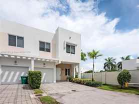 7205 7205 NW 103rd Path TH 7205 - Photo 1 of 1