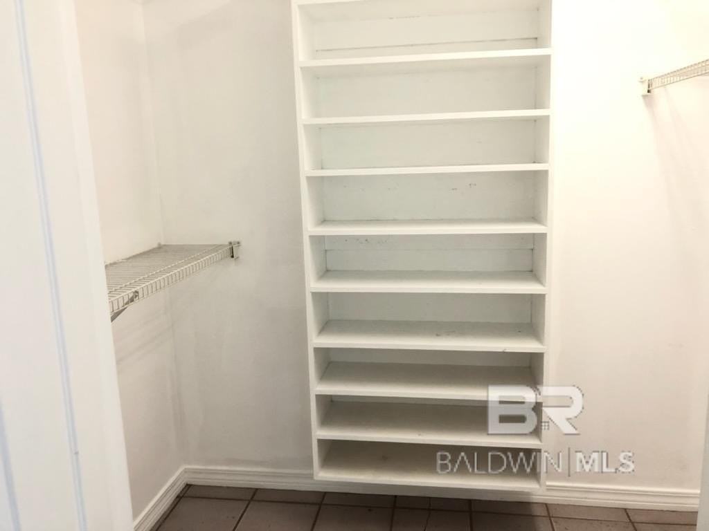 305 W Peachtree Ave - Photo 7 of 13