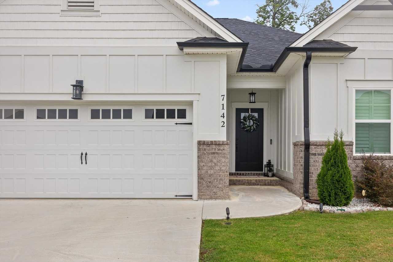 7142 Tailgate Loop - Photo 3 of 39