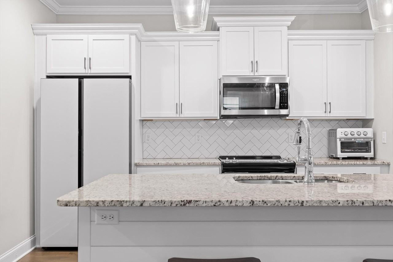 7142 Tailgate Loop - Photo 6 of 39