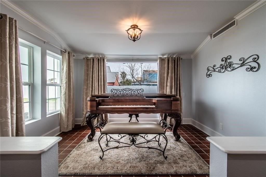 4237 Ocean Dr - Photo 5 of 23