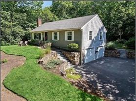 15 Surrey Ln - Photo 1 of 1