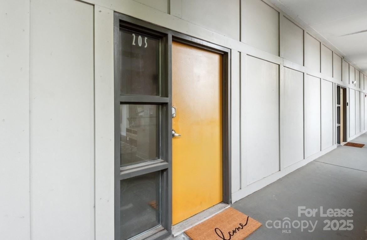 514 W 10th St Unit 205 #205 - Photo 2 of 16