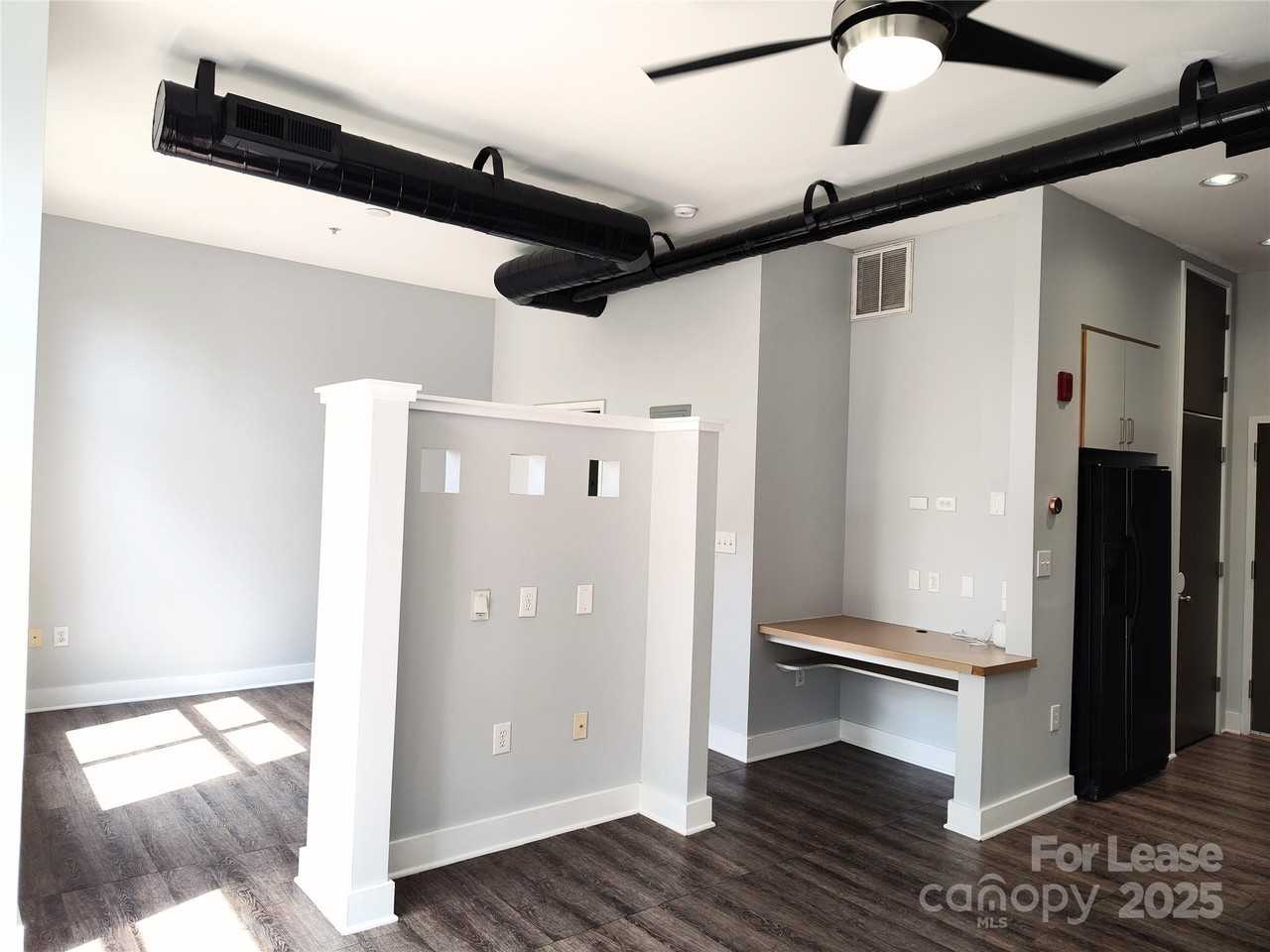 514 W 10th St Unit 205 #205 - Photo 7 of 16