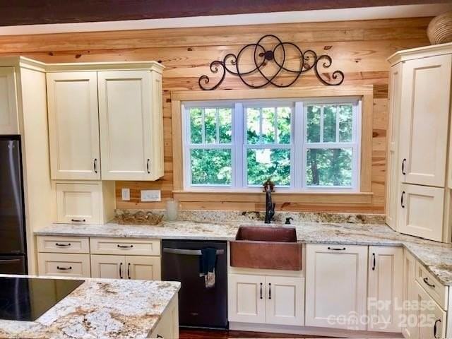 7524 Hudson Chapel Road - Photo 7 of 22