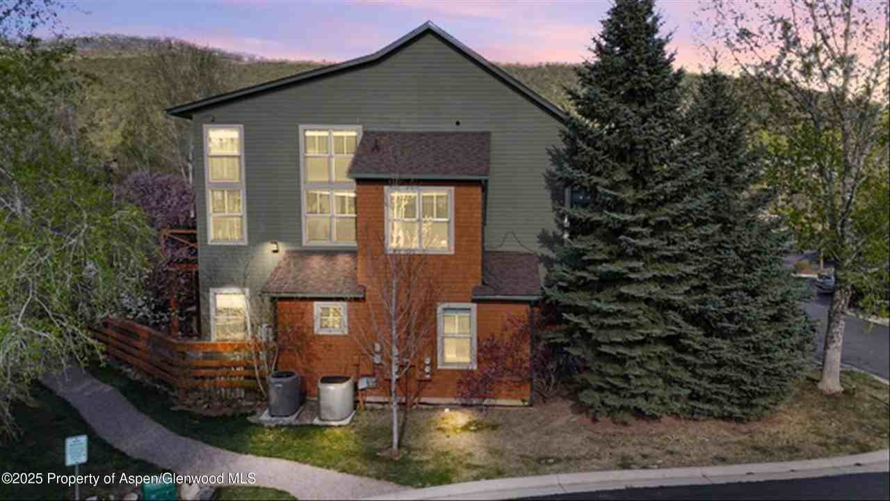 437 undisclosed - Photo 3 of 40