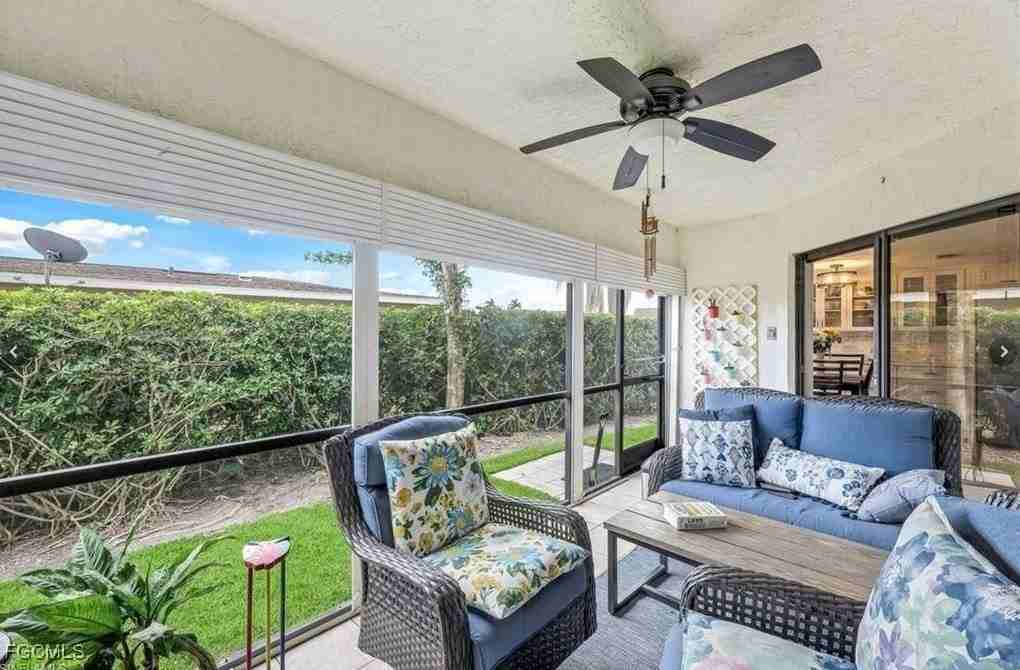 1914 Se 40th Ter Apt 105 #105 - Photo 5 of 14