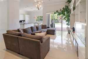 featured image of 1600 Blue Jay Cir