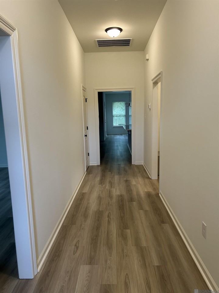 28542 Middlebrook Way - Photo 2 of 18