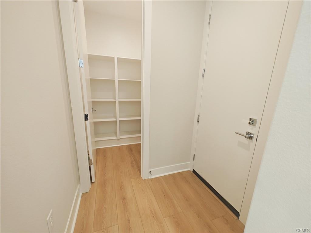 586 Mcfadden St - Photo 3 of 8