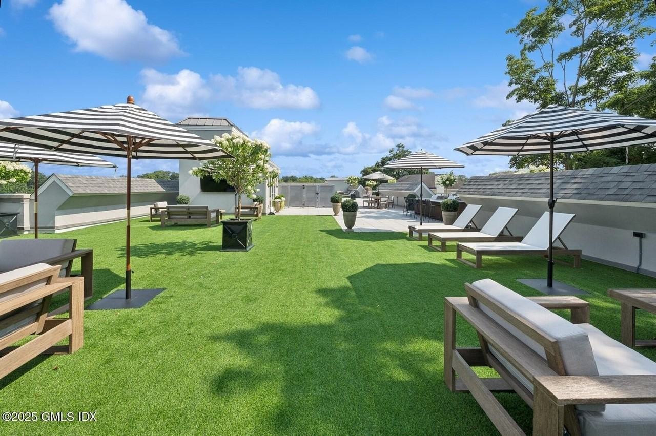 100 E Putnam Ave #206 - Photo 7 of 9