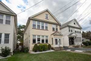 featured image of 312 E Elm St #1