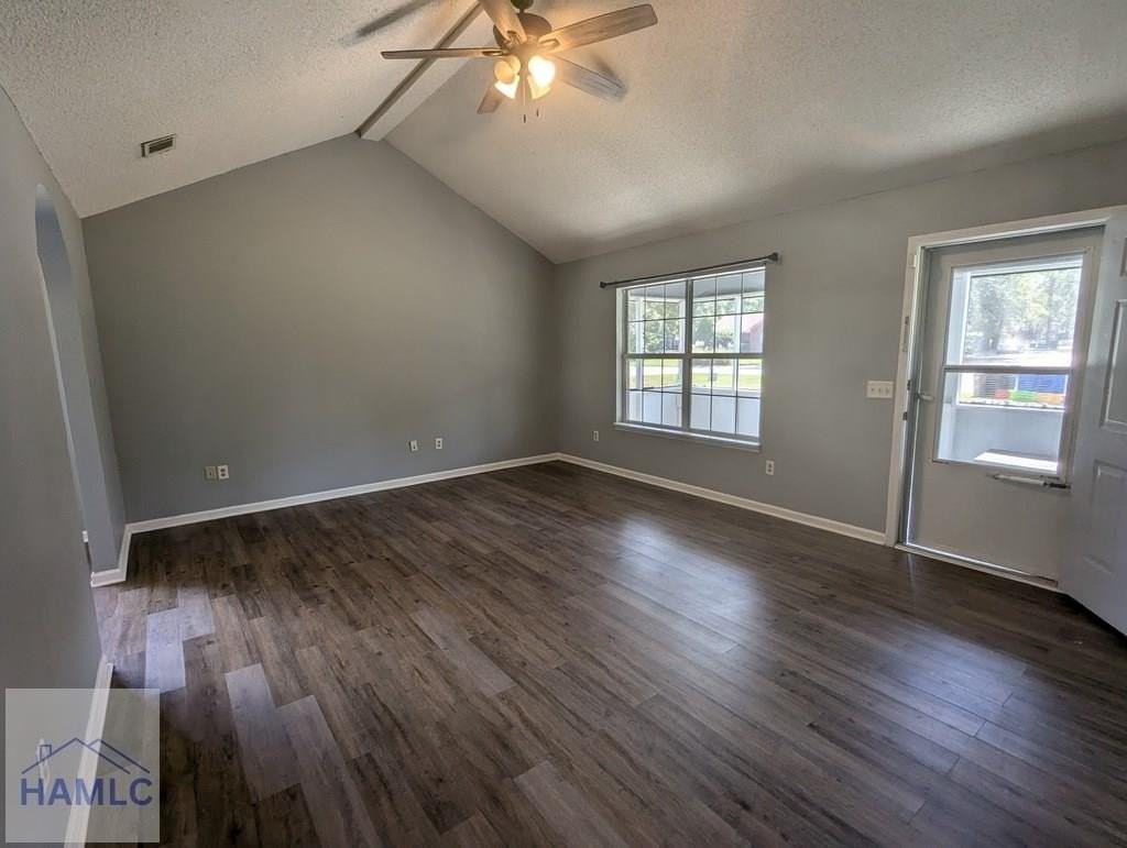 67 Rosebud Ct - Photo 2 of 11