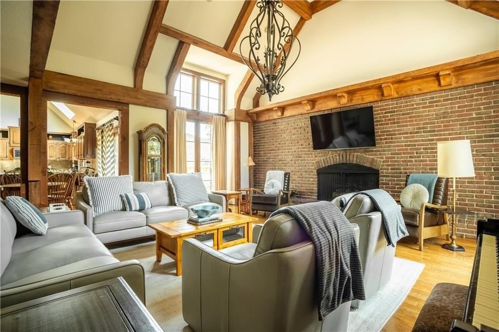 8321 W 102nd St - Photo 7 of 40