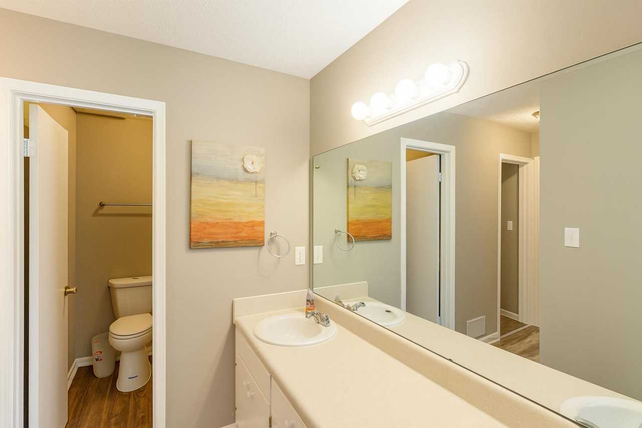 W Rock Ct - Photo 2 of 10