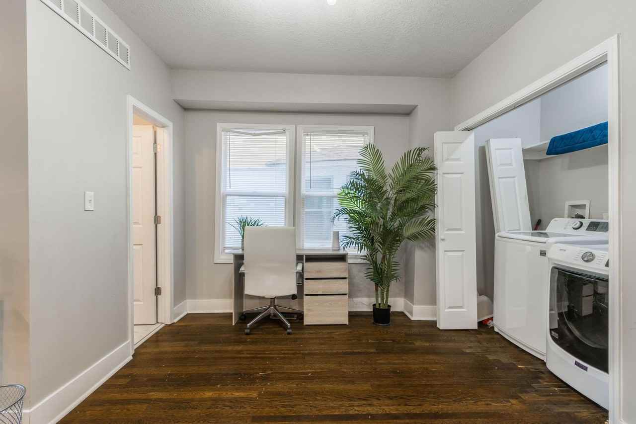 Harrison St - Photo 4 of 9