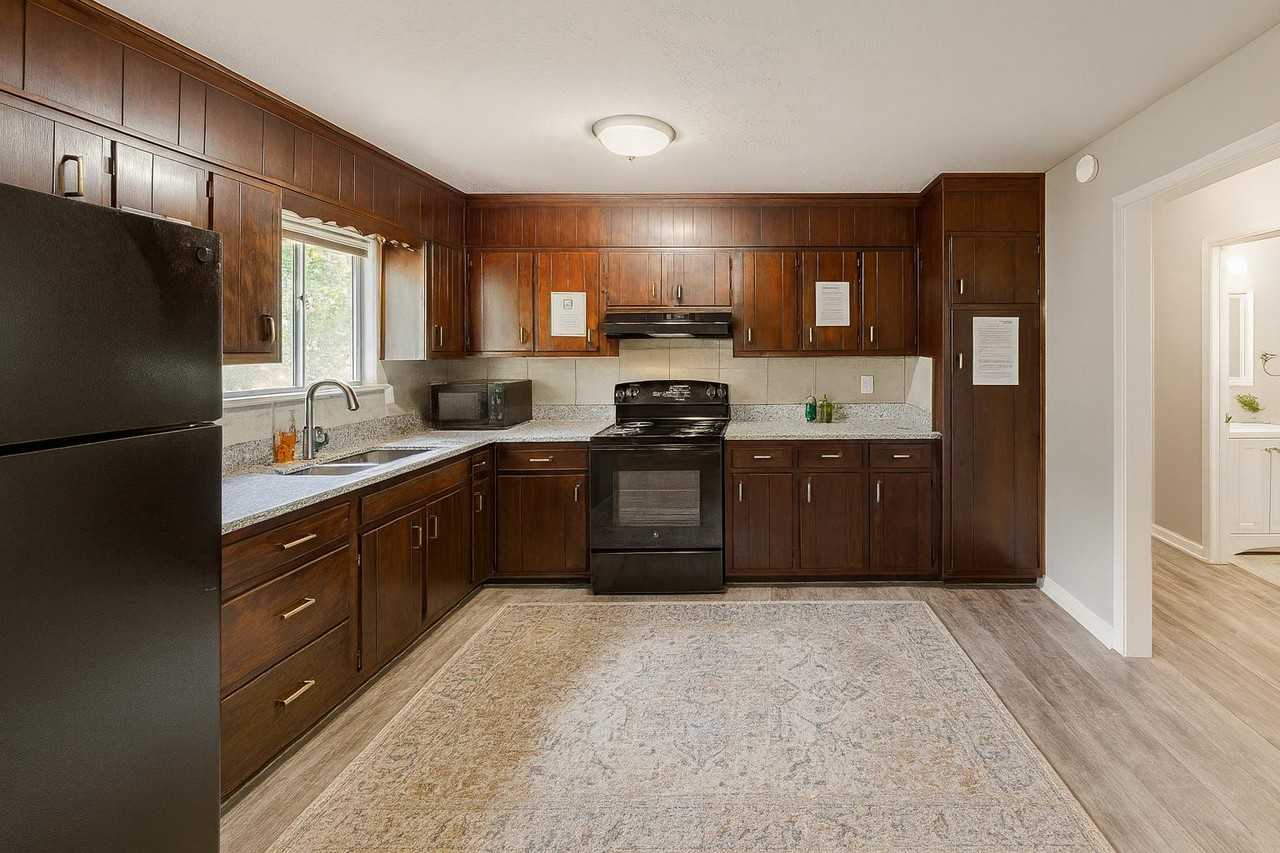 Leafwood Ln - Photo 4 of 14