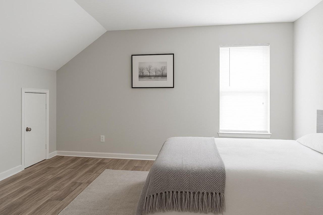 Joseph E Boone Blvd Nw - Photo 6 of 8