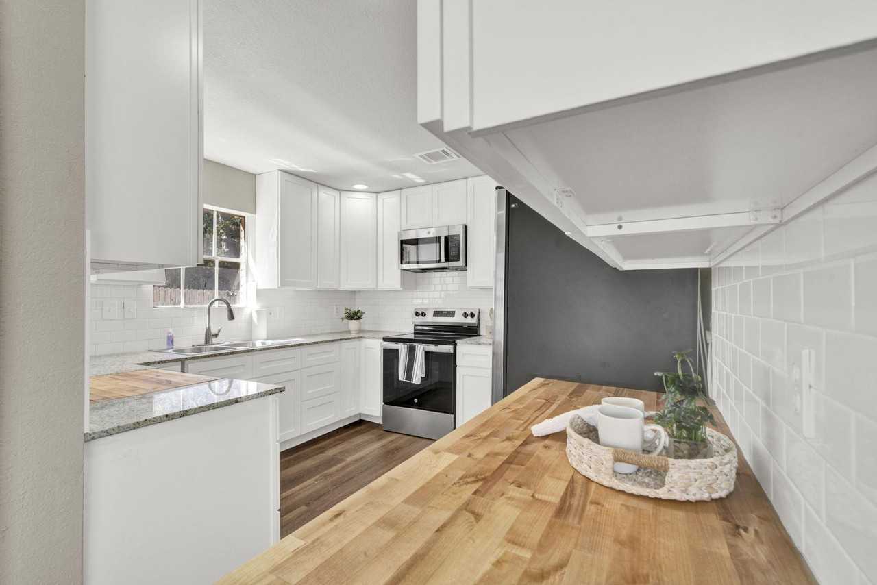 Green Terrace Ln - Photo 4 of 9