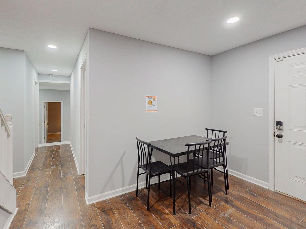 Silver Leaf Ln Sw - Photo 6 of 8