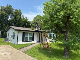 featured image of Oleander Dr