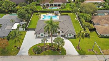 featured image of 10240 Sw 124th St #1