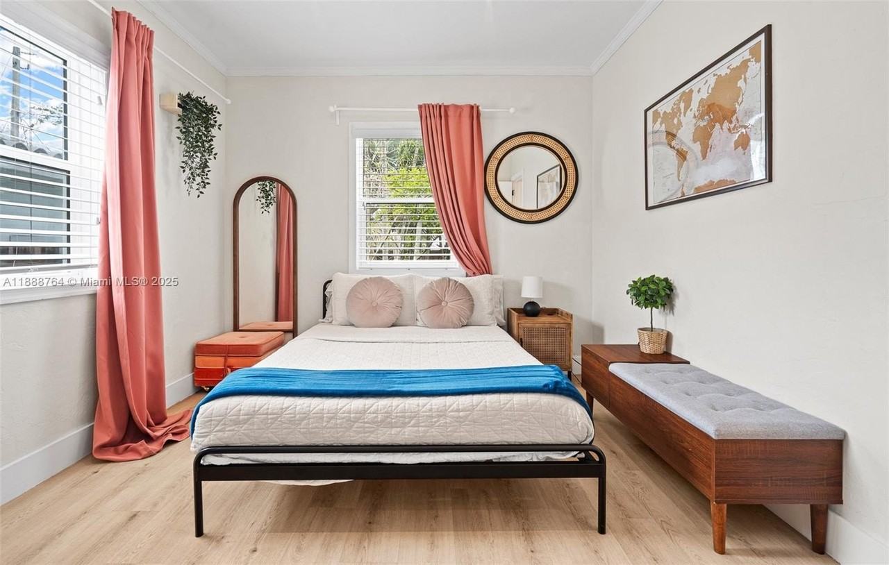 1636 Arthur St - Photo 7 of 36